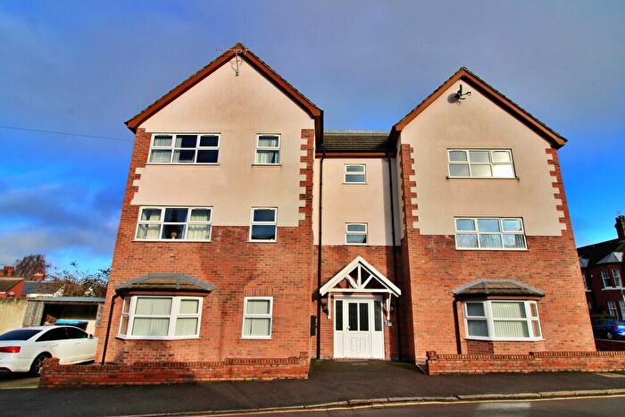 2 Bedroom Flat For Sale In Park Road, Rugby, CV21