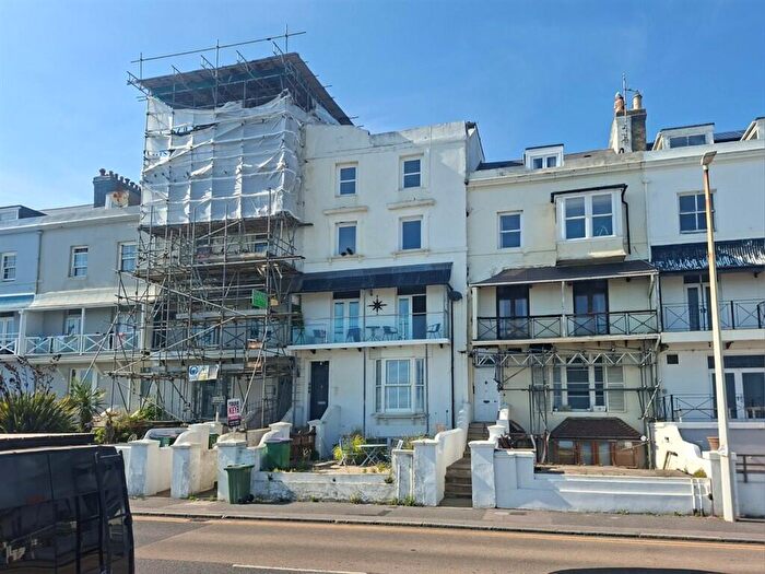 2 Bedroom Flat For Sale In The Esplanade, Sandgate, Folkestone, CT20