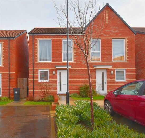 2 Bedroom End Of Terrace House To Rent In Brennan Close, Bristol, BS4