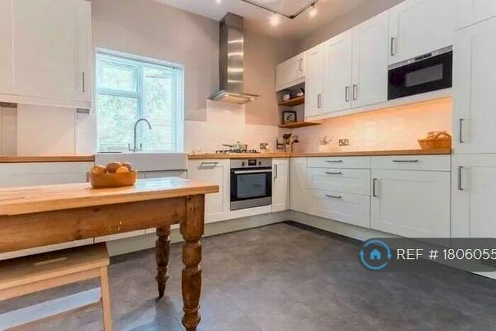 2 Bedroom Flat To Rent In Belle Orchard House, Ledbury, HR8