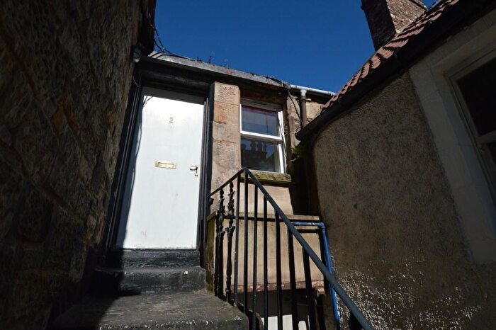 2 Bedroom Flat To Rent In High Street, South Queensferry, EH30
