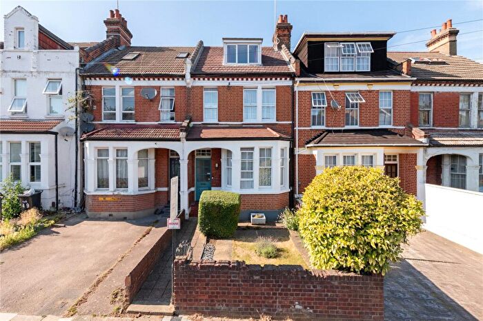 3 Bedroom Terraced House For Sale In The Limes Avenue, Arnos Grove, N11