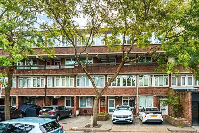 3 Bedroom Flat For Sale In Carey Gardens, Nine Elms, London, SW8