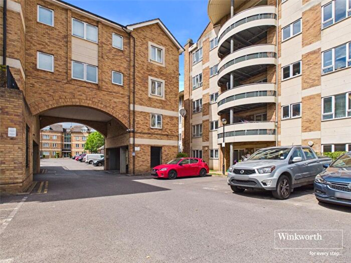 2 Bedroom Apartment To Rent In Branagh Court, Reading, Berkshire, RG30
