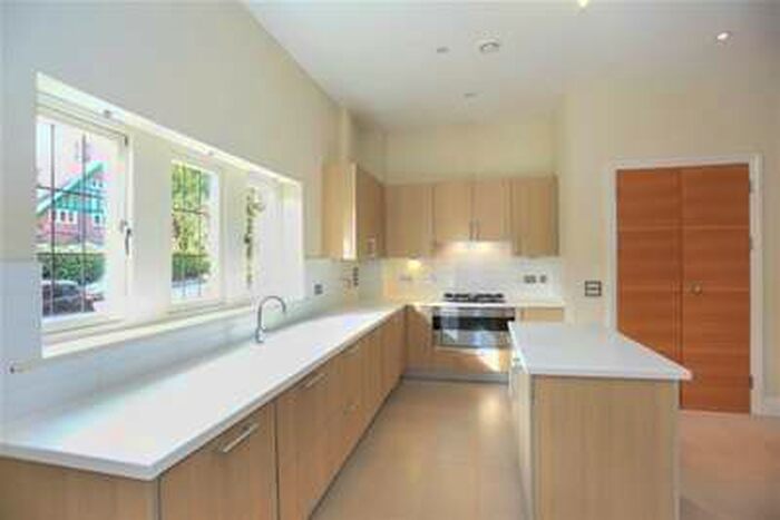 2 Bedroom Flat To Rent In Kingswood Road, Tunbridge Wells, TN2