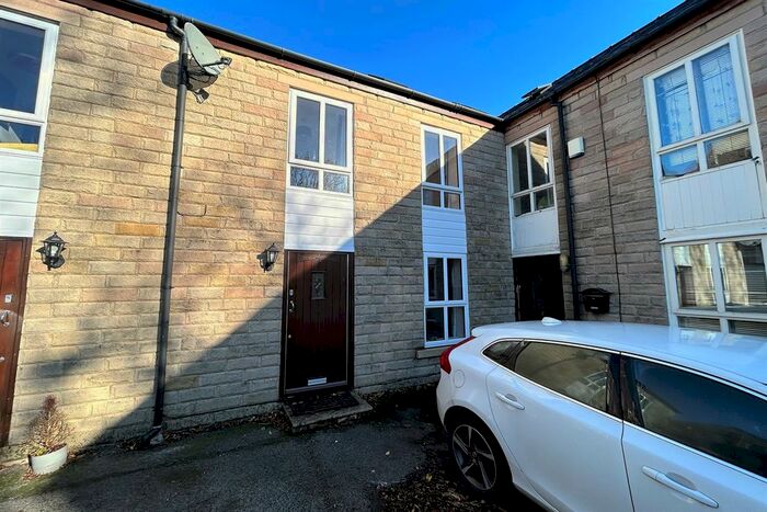 3 Bedroom Terraced House To Rent In The Old Coach House, Buxton Road, Chinley, High Peak, SK23