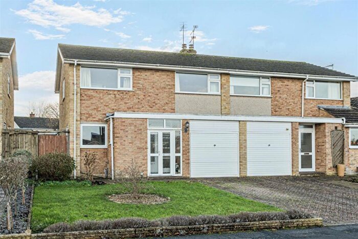 4 Bedroom Semi Detached House For Sale In Hurn Lane, Keynsham, Bristol, BS31