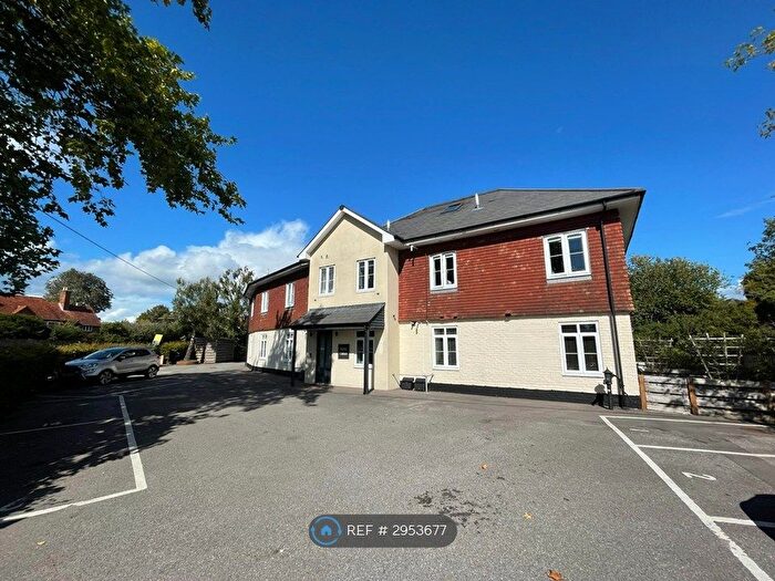 1 Bedroom Flat To Rent In Dunleys Hill, North Warnborough, Hook, RG29