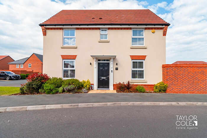 3 Bedroom Detached House For Sale In Austen Drive, Tamworth, B78