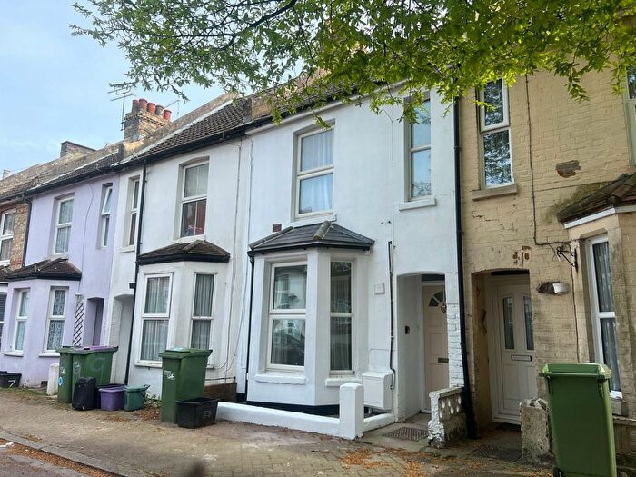 2 Bedroom Terraced House To Rent In Bradstone New Road, Folkestone, Kent, CT20