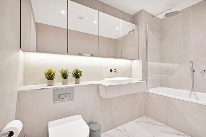 1 Bedroom Flat To Rent In Essoldo Close, Harrow, HA3