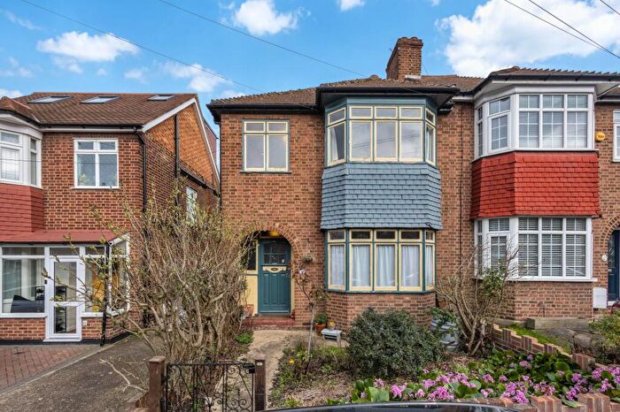 3 Bedroom Semi Detached House For Sale In Longacre Road, London, E17