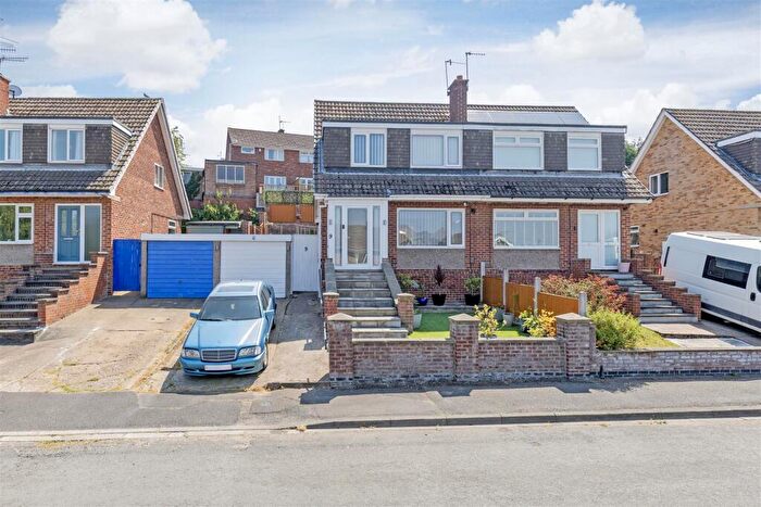 3 Bedroom Semi-Detached House For Sale In Ashe Close, Arnold, Nottingham, NG5