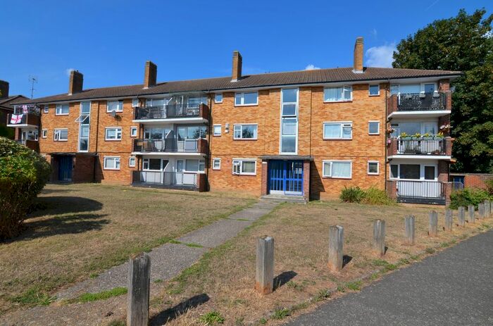 2 Bedroom Flat To Rent In Ellenborough Road, Sidcup, DA14