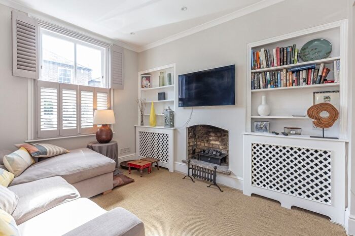 3 Bedroom Terraced House To Rent In Park Road, Hampton Wick, Kingston Upon Thames, KT1