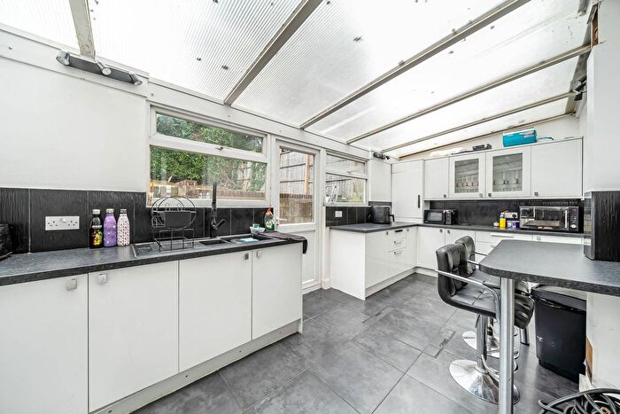 3 Bedroom Terraced House For Sale In Buller Road, Thornton Heath, CR7