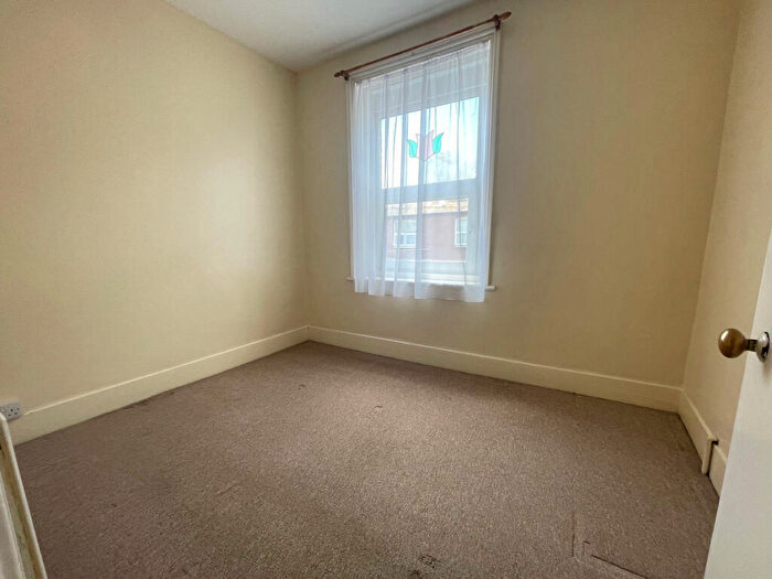 2 Bedroom Apartment To Rent In Rowlands Road, Worthing, BN11