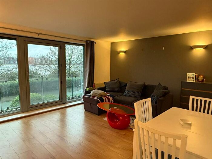 2 Bedroom Flat To Rent In Merbury Close, London, SE28