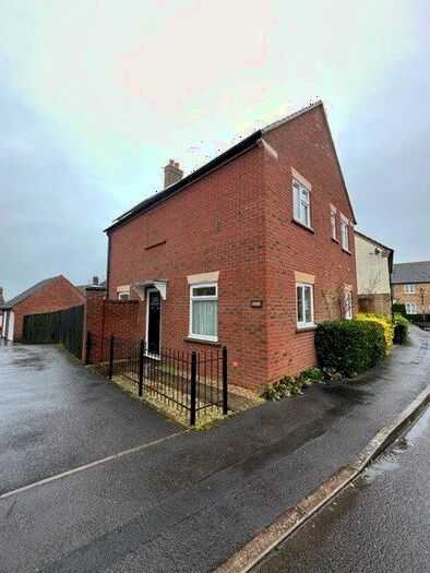 3 Bedroom Property To Rent In Granville Way, Sherborne, Dorset, DT9