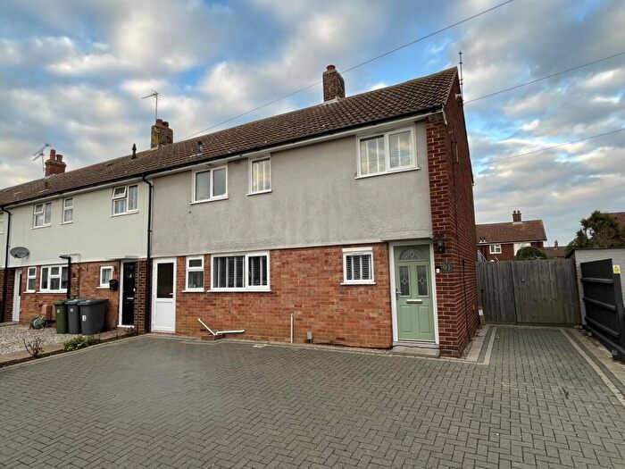 3 Bedroom End Of Terrace House For Sale In Elizabeth Way, Felixstowe, IP11