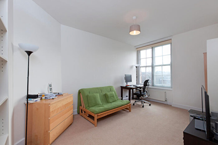 2 Bedroom Apartment To Rent In Grove End House, Grove End Road, St John's Wood, London, NW8
