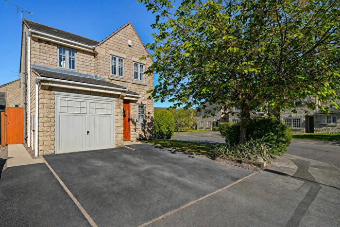 3 Bedroom Detached House For Sale In Elm Close, Rossington, DN11