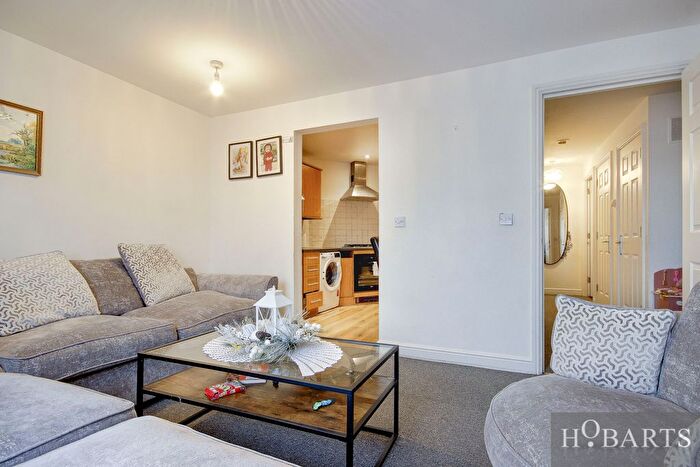 2 Bedroom Flat For Sale In Winkfield Road, Crown Close, N22
