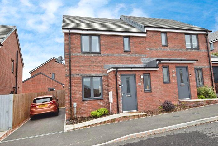 3 Bedroom Semi-Detached House For Sale In Newberry Place, Tithebarn, Exeter, EX1