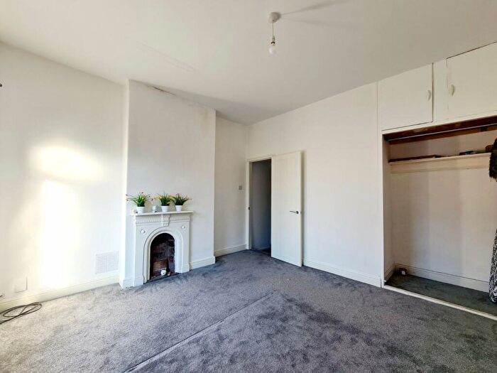 2 Bedroom End Of Terrace House To Rent In Barnsley Street, Offerton, Stockport, SK1