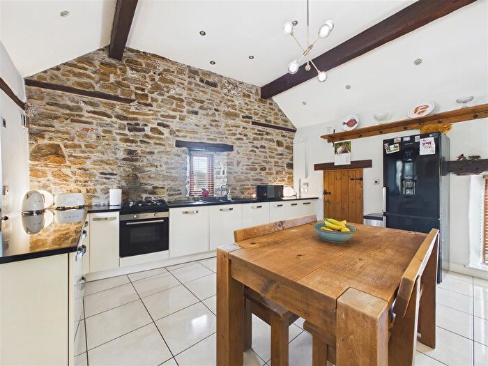 4 Bedroom Barn Conversion For Sale In Main Road, Marsh Lane, Sheffield, S21