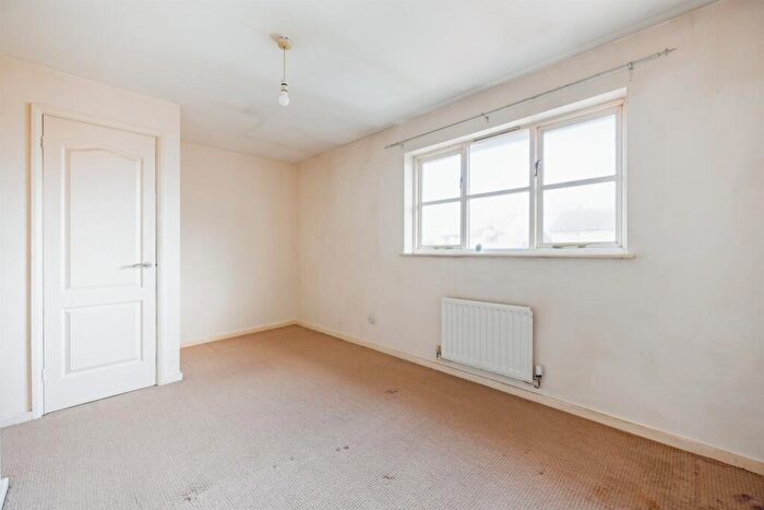 3 Bedroom End Of Terrace House For Sale In Maytree Close, Oakwood, Derby, DE21