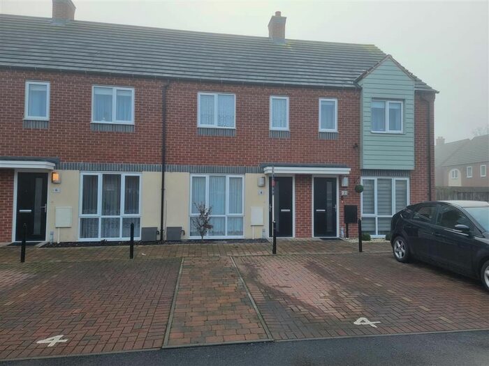 2 Bedroom Property To Rent In Queensbridge, Burton-On-Trent, DE14