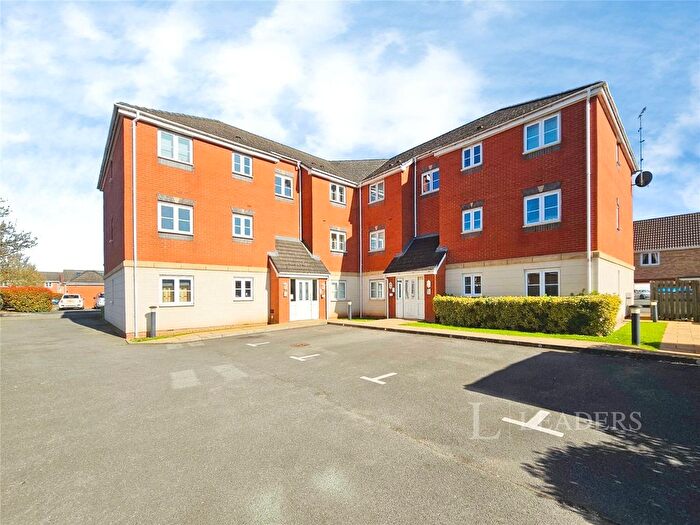 2 Bedroom Flat For Sale In Panama Circle, Derby, Derbyshire, DE24