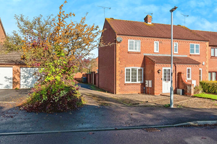 2 Bedroom End Of Terrace House For Sale In Warwick Close, Chippenham, SN14