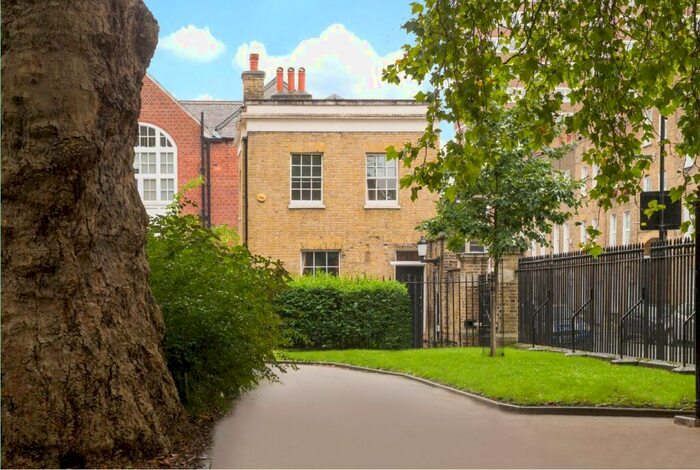 2 Bedroom Detached House To Rent In Buttesland Street, Hoxton, N1