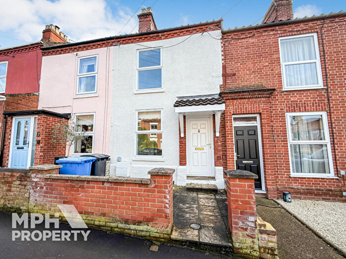 2 Bedroom Terraced House To Rent In Knowsley Road, NR3