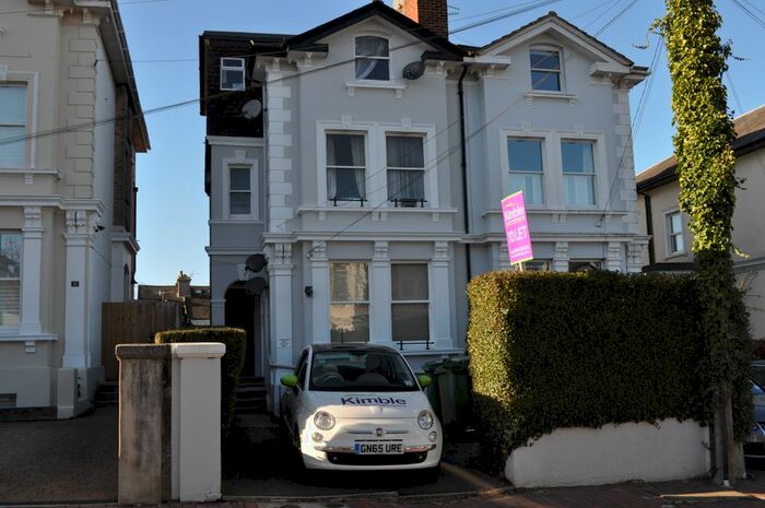 1 Bedroom Flat To Rent In St James Road, Tunbridge Wells, TN1