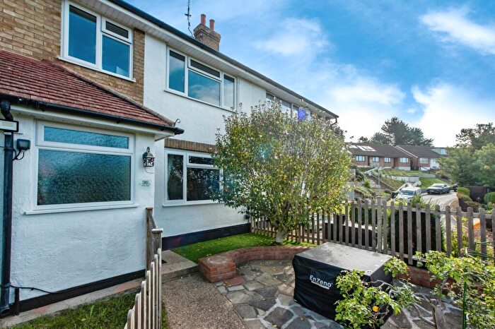 3 Bedroom Terraced House For Sale In Valley View, Greenhithe, Kent, DA9