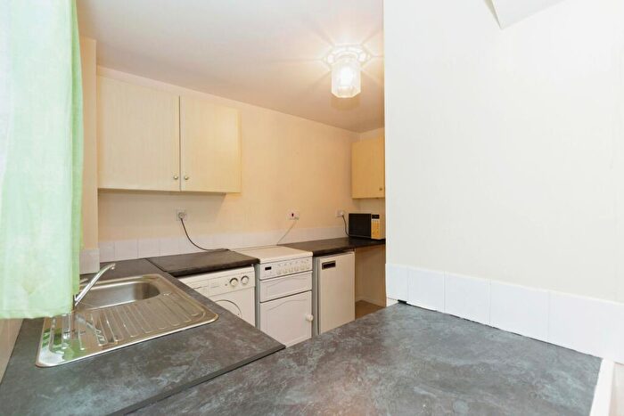1 Bedroom Flat For Sale In Express Drive, Ilford, IG3