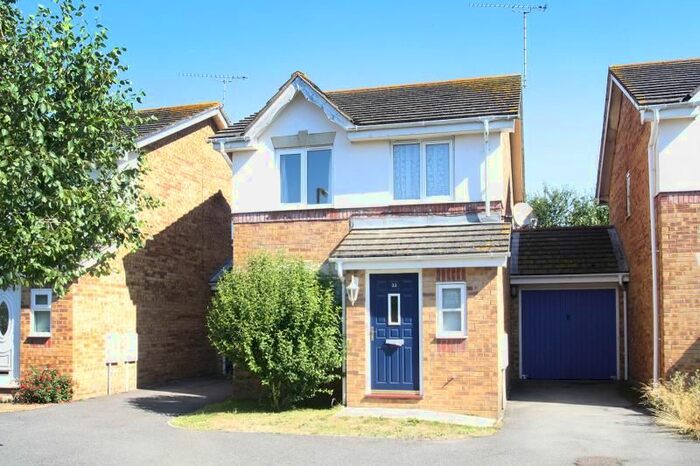 3 Bedroom Link Detached House To Rent In Bluebell Drive, Littlehampton, West Sussex, BN17