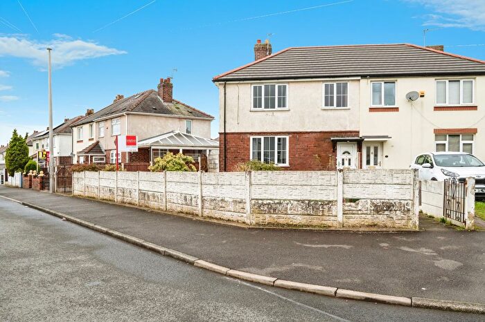 3 Bedroom Semi-Detached House To Rent In Park Avenue, St. Helens, WA11