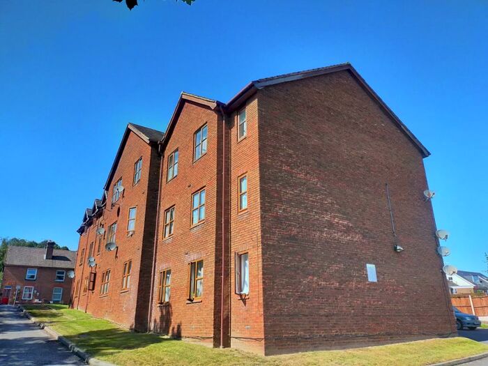 1 Bedroom Apartment To Rent In Wilton Road, Redhill, RH1