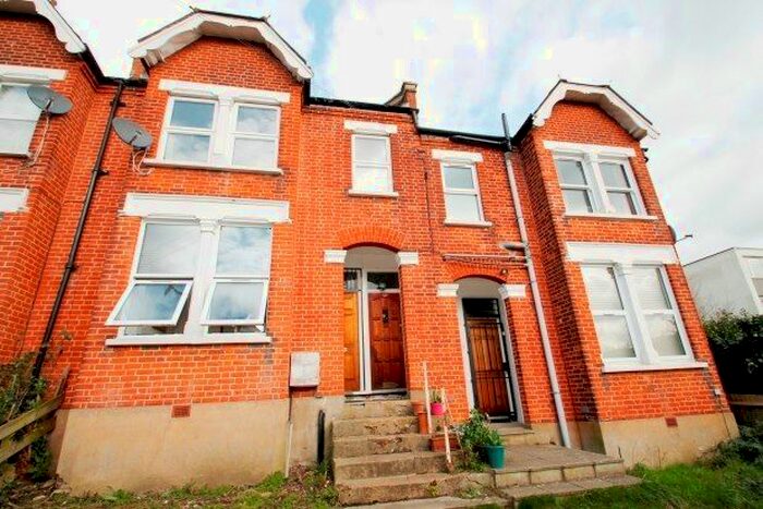 1 Bedroom Flat To Rent In Oaksford Avenue, London SE26