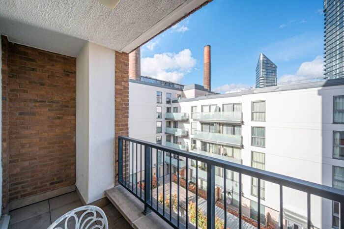 2 Bedroom Flat For Sale In Chelsea Harbour, Chelsea, London, SW10