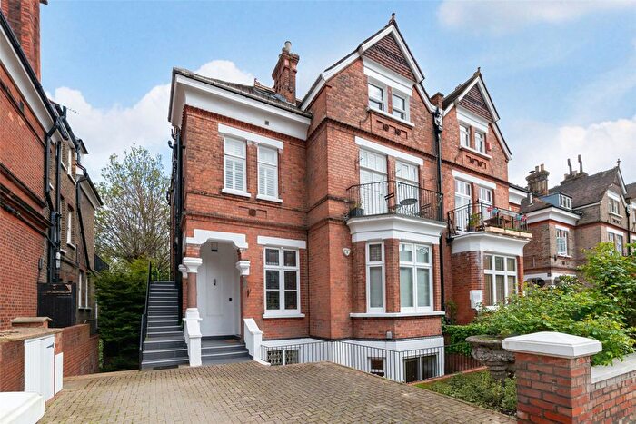 3 Bedroom Flat For Sale In Priory Road, South Hampstead, NW6
