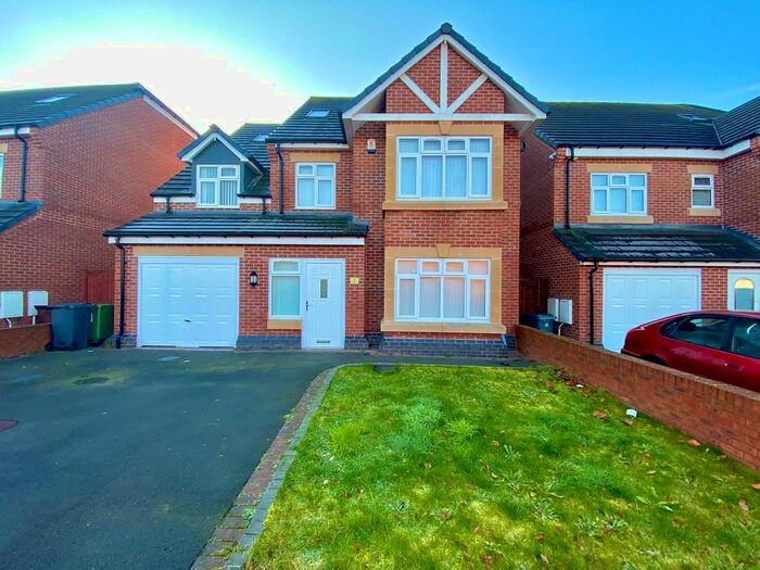 5 Bedroom Property To Rent In Stokes Gardens, Wolverhampton, WV6