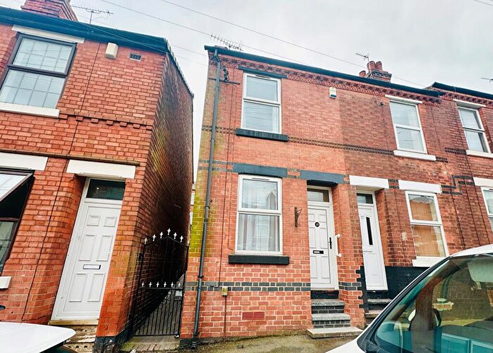 2 Bedroom Terraced House To Rent In Loughborough Avenue, Nottingham, NG2