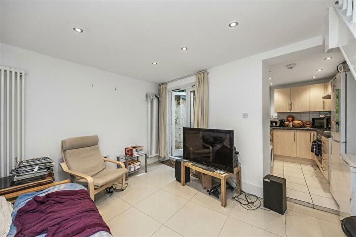 4 Bedroom Terraced House To Rent In Upper Lewes Road, Brighton, BN2