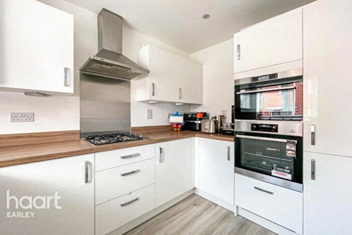 1 Bedroom Terraced House To Rent In Honey Bee Street, Reading, RG31