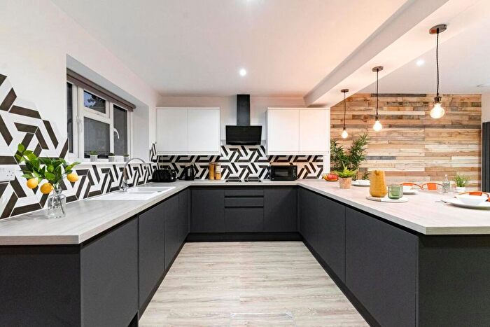 6 Bedroom Detached House To Rent In Cumberland Street, Portsmouth, Hampshire, PO1